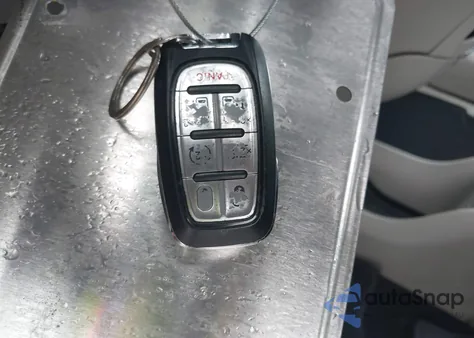 2022 Chrysler Voyager Lx z USA, uszkodzony, nr VIN 2C4RC1CG1NR105561